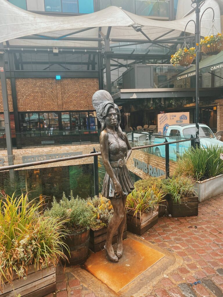 Amy Winehouse statue in Camden Town 