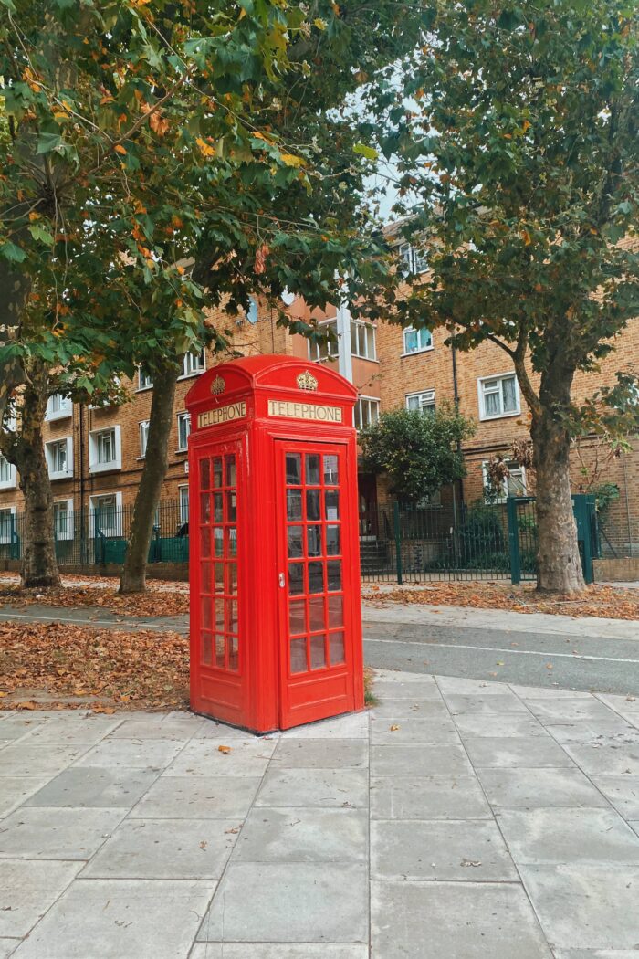 200+ London Instagram Captions (Best London Puns, Quotes + Lyrics)