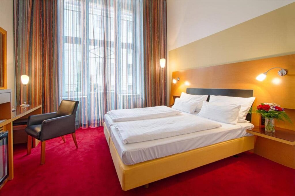 Theatrino Hotel room