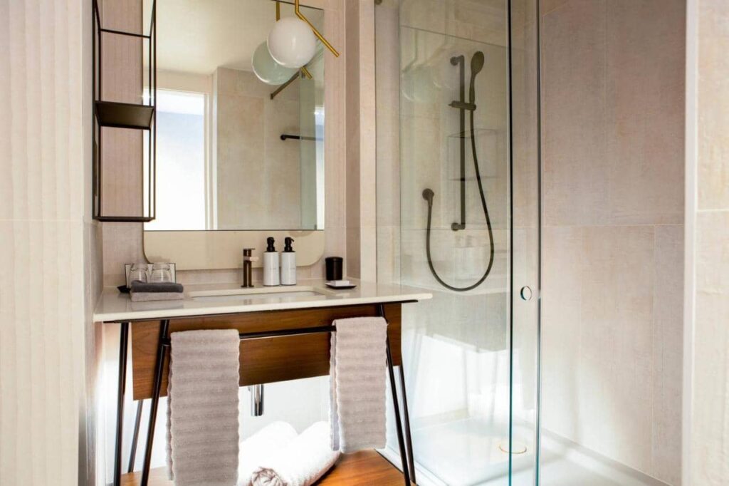 Bathroom view of Bankside Hotel London